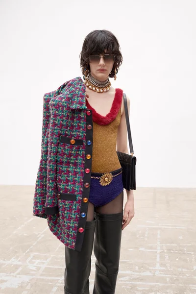 Look 19